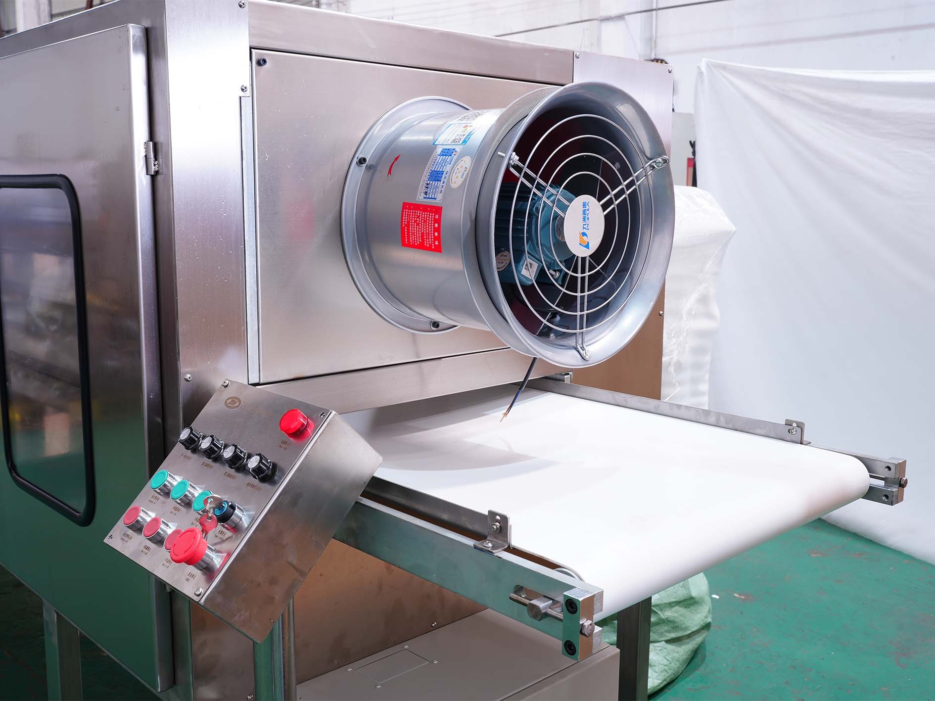 Uniform Candy Cooling Conveyor Belt